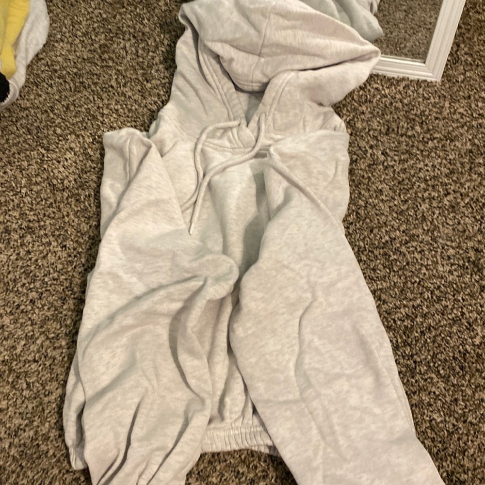 Cropped hoodie